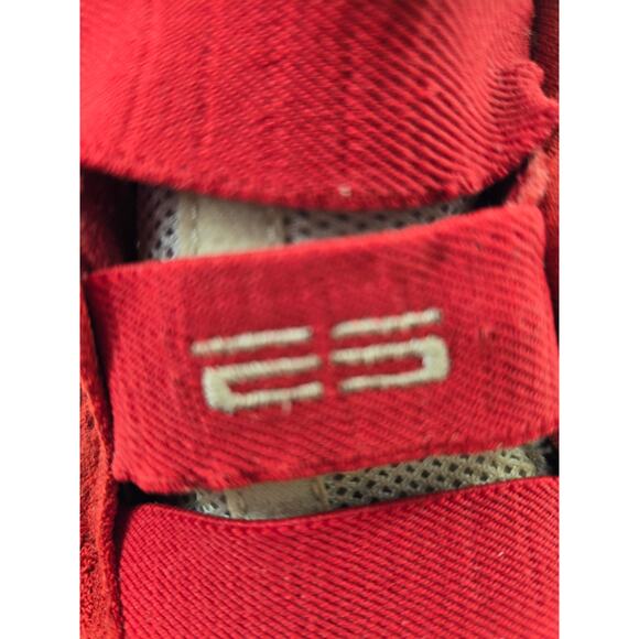 Nike LeBron 17 “Graffiti Remix” CT6047-600 – Men’s US 11 / Red - Picture 9 of 11